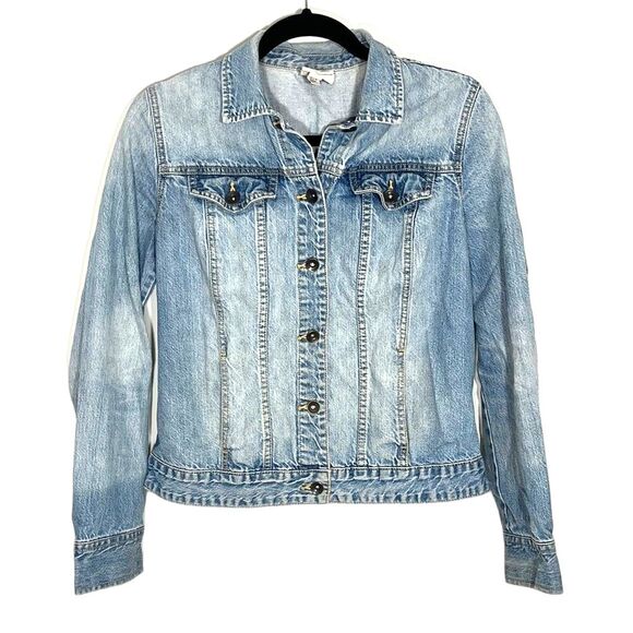 St. John’s Bay Denim Jacket Light Wash Size Medium - Picture 1 of 7